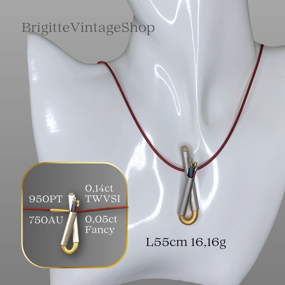 Quiver pendant